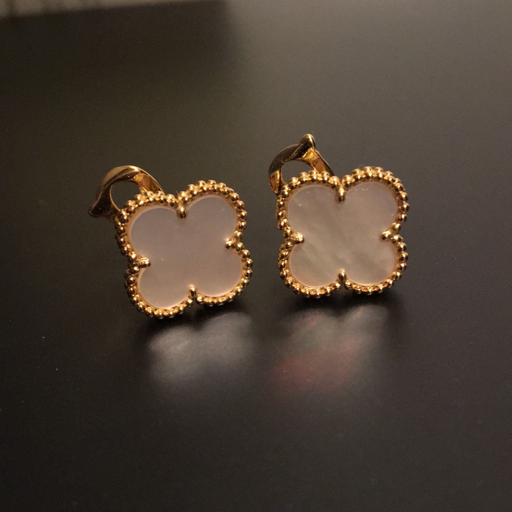 Alhambra mother of pearl clover earrings